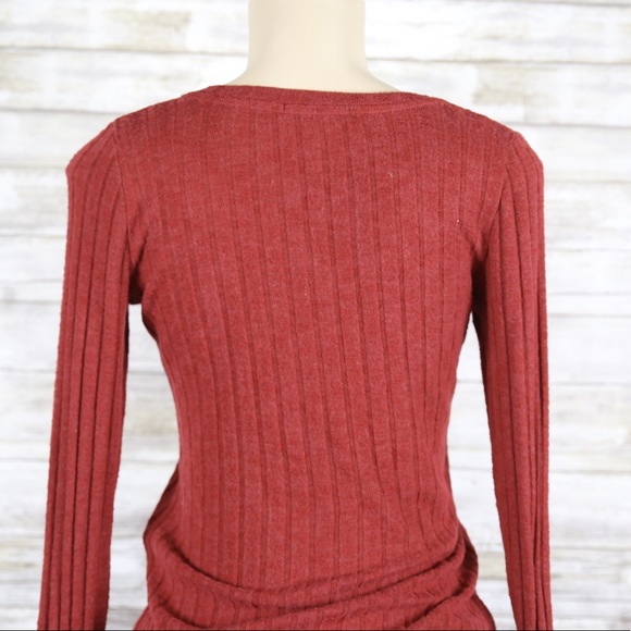 Abercrombie & Fitch Maroon Long Sleeve Top sz XS - Picture 5 of 5